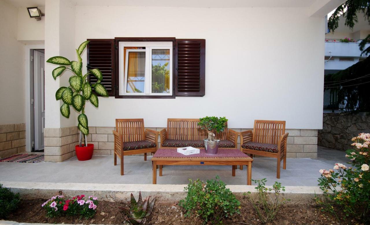 Apartment Raquil Split Exterior photo