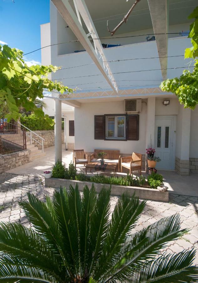 Apartment Raquil Split Exterior photo
