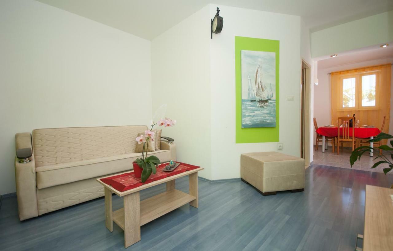 Apartment Raquil Split Exterior photo